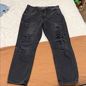 American Eagle Outfitters Women’s Mom Jeans